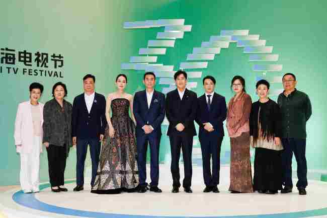 《我是刑警》上海电视节两项获奖 国剧典范彰显英雄主义力量