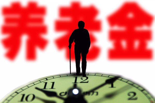 信通实盘 我每个月养老金是7000元, 但只涨了110元, 算是高水平吗? 为啥?