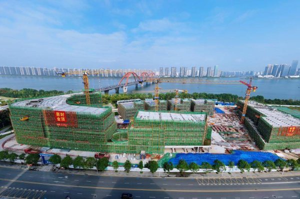 凯狮优配 湘江基金小镇二期全面封顶 湖南金融中心将再添地标